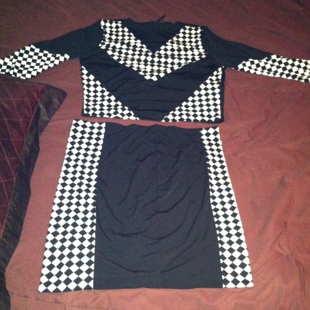 Cropped top & skirt set